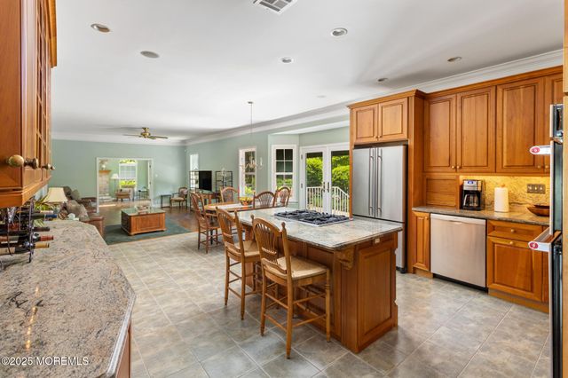 1 Yeger Drive, Upper Freehold, NJ 08501