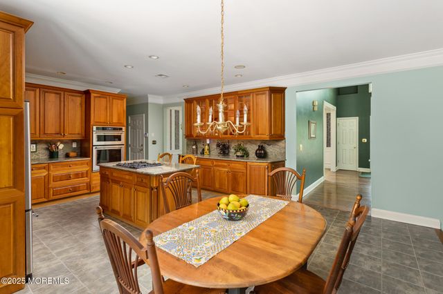 1 Yeger Drive, Upper Freehold, NJ 08501