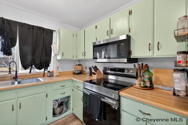 901 COOLIDGE ST, Cheyenne, WY 82007