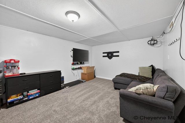 901 COOLIDGE ST, Cheyenne, WY 82007