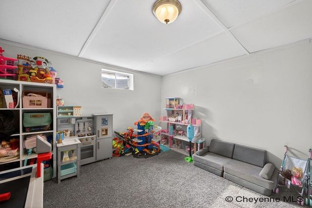 901 COOLIDGE ST, Cheyenne, WY 82007
