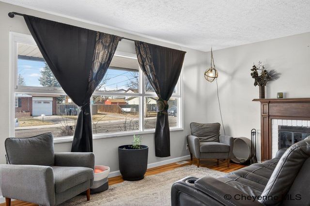 901 COOLIDGE ST, Cheyenne, WY 82007