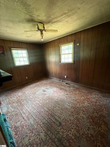 656 S Center Street, Spartanburg, SC 29301