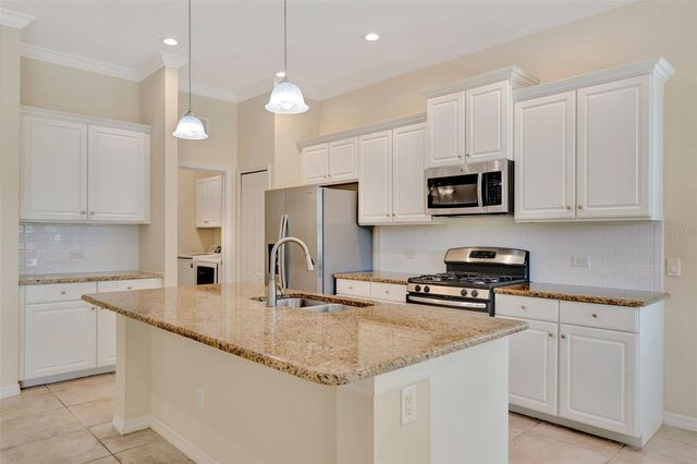 14435 WHITEMOSS TERRACE, Lakewood Ranch, FL 34202