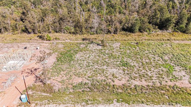 011 Oak Park Trail, Onalaska, TX 77360