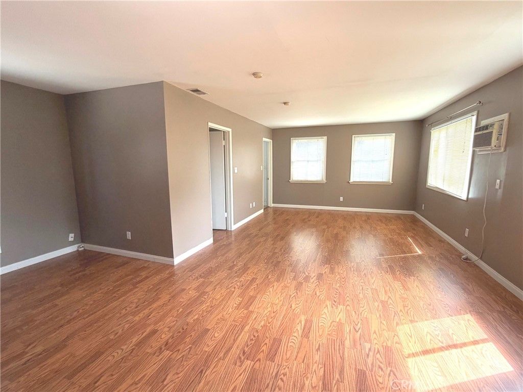 17605 Tarzana Street, Encino, CA 91316 — photo 5