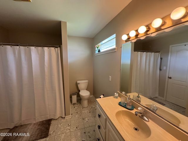 105 Sills Drive, Rayne, LA 70578