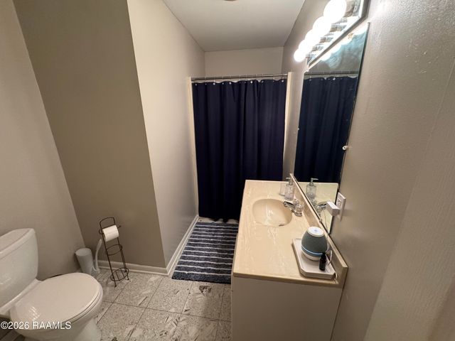 105 Sills Drive, Rayne, LA 70578