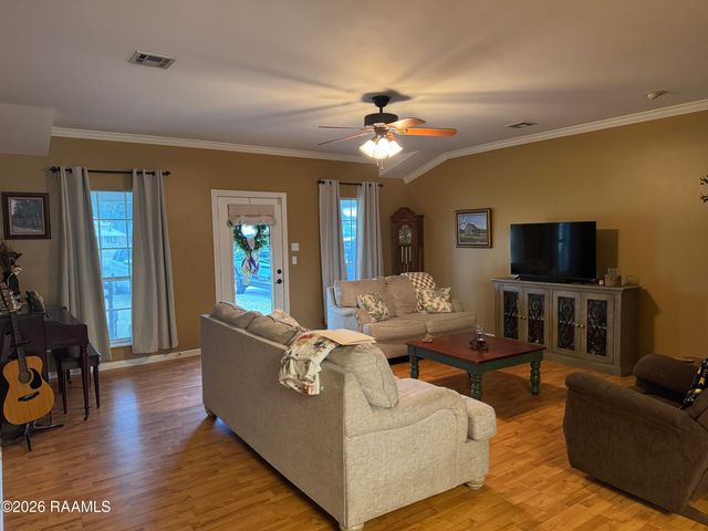 105 Sills Drive, Rayne, LA 70578