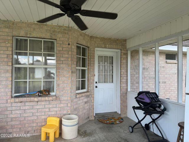 105 Sills Drive, Rayne, LA 70578