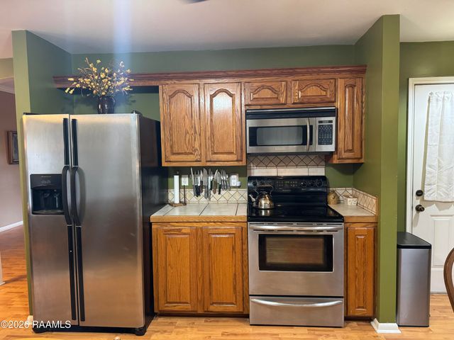 105 Sills Drive, Rayne, LA 70578