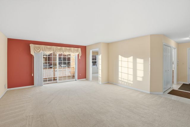 545 Cambridge Court 1d, Munster, IN 46321