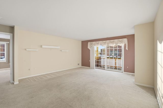 545 Cambridge Court 1d, Munster, IN 46321