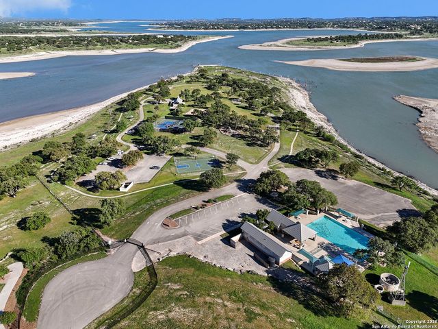 335 Arthur CT, Spring Branch, TX 78070