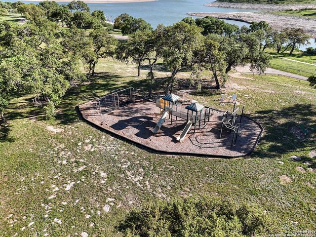 335 Arthur CT, Spring Branch, TX 78070