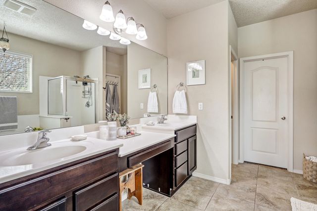 2563 Cerro Parrido Road SE, Rio Rancho, NM 87124