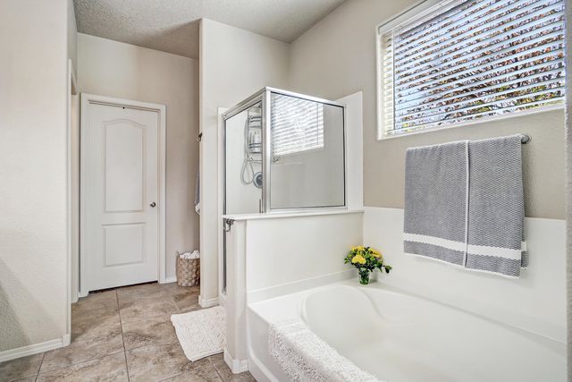 2563 Cerro Parrido Road SE, Rio Rancho, NM 87124