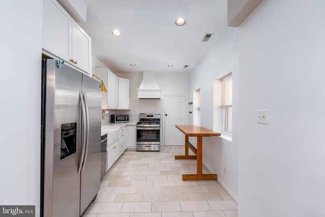 306 S WASHINGTON ST, Baltimore, MD 21231