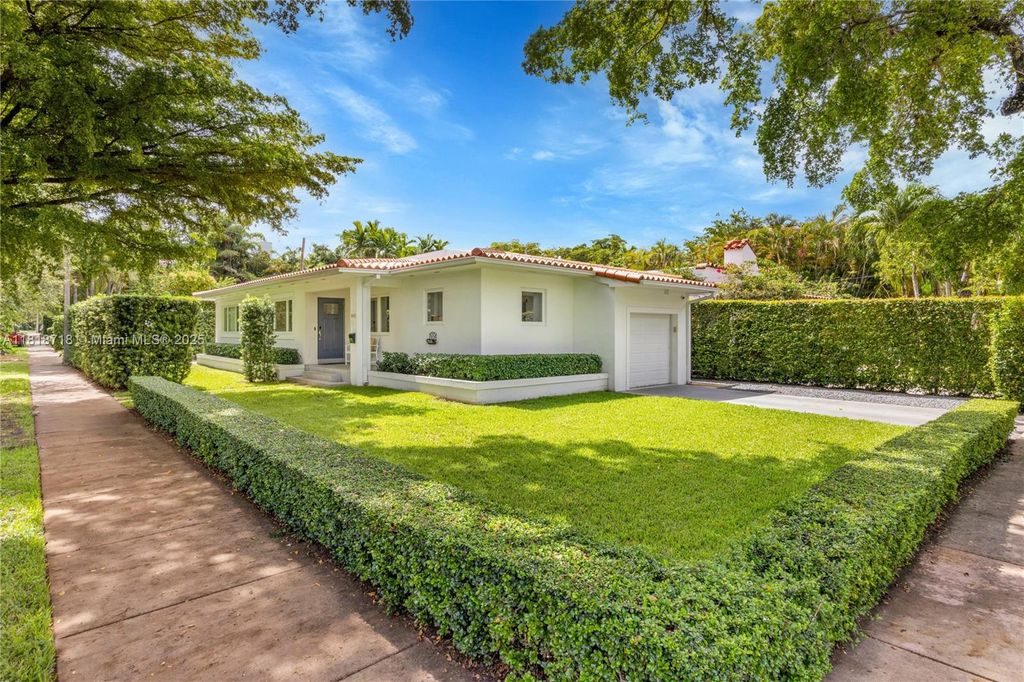 840 Algeria Ave, Coral Gables, FL 33134
