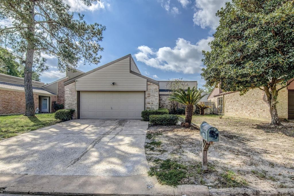 16023 Bear Hill Drive, Houston, TX 77084