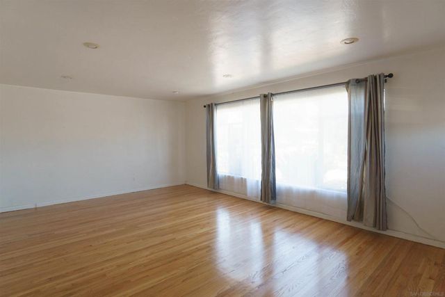 6331 Connie, San Diego, CA 92115