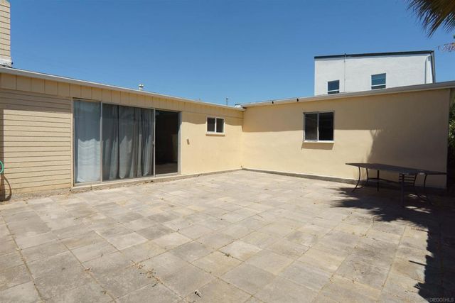 6331 Connie, San Diego, CA 92115