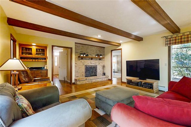 8 Knollbrook Lane West, Erwin, NY 14870