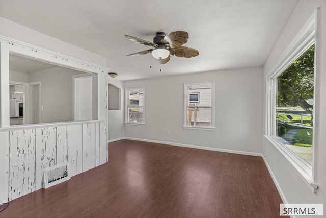 77 Cottonwood Avenue, Pocatello, ID 83204