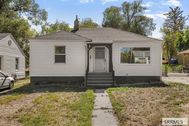 77 Cottonwood Avenue, Pocatello, ID 83204