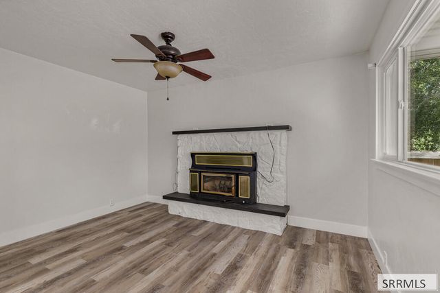 77 Cottonwood Avenue, Pocatello, ID 83204