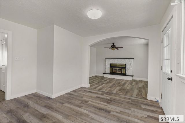 77 Cottonwood Avenue, Pocatello, ID 83204