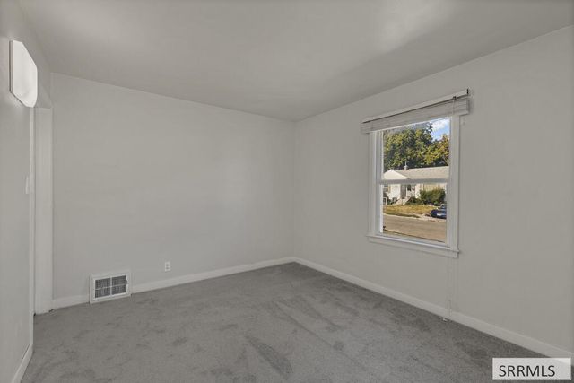 77 Cottonwood Avenue, Pocatello, ID 83204