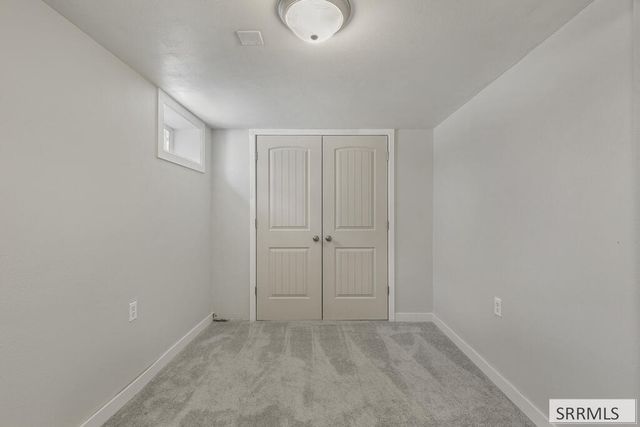 77 Cottonwood Avenue, Pocatello, ID 83204