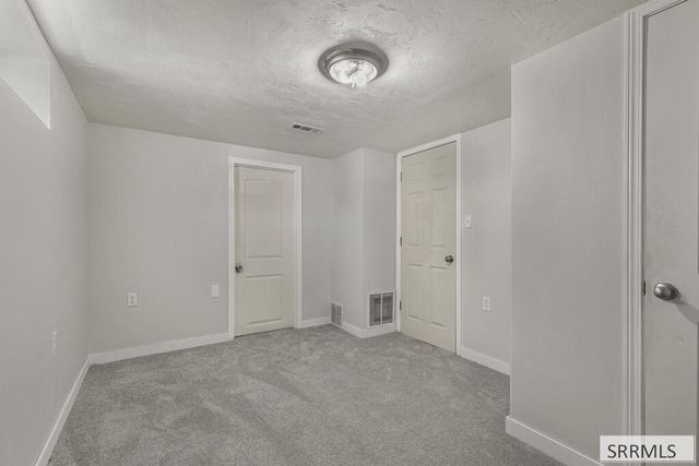 77 Cottonwood Avenue, Pocatello, ID 83204