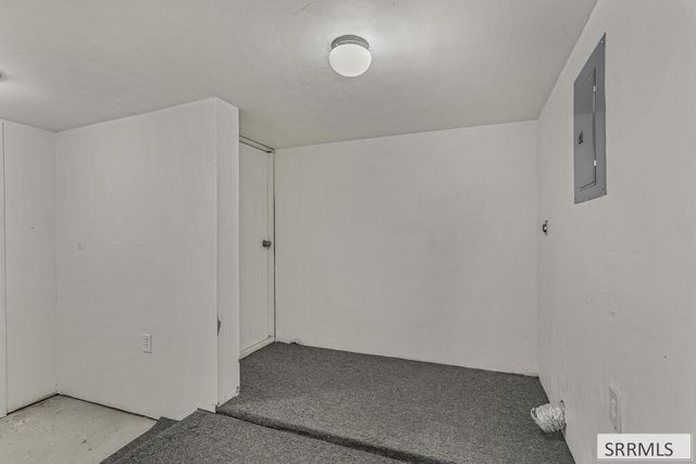77 Cottonwood Avenue, Pocatello, ID 83204