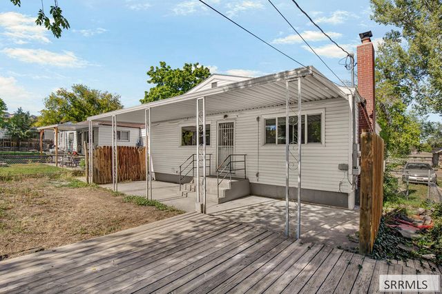 77 Cottonwood Avenue, Pocatello, ID 83204