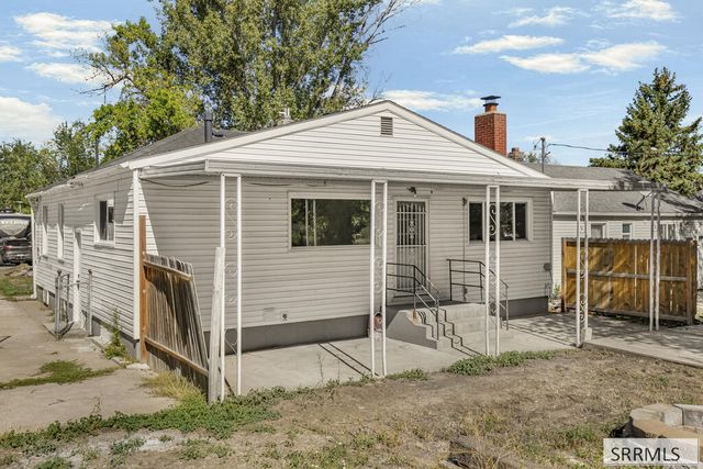 77 Cottonwood Avenue, Pocatello, ID 83204