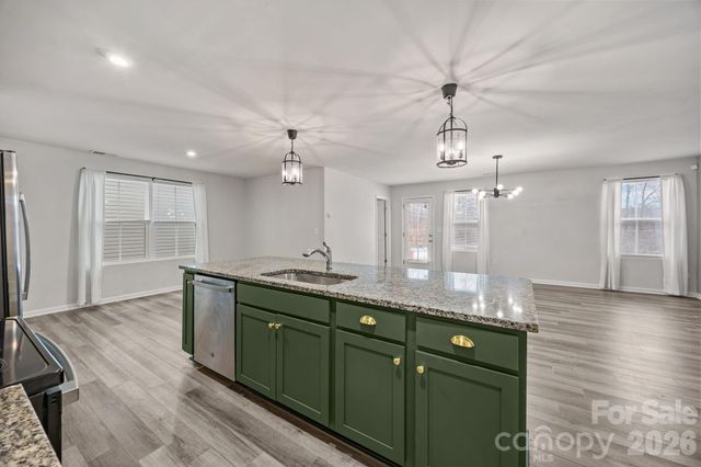 5112 Downhaul Drive, Charlotte, NC 28269