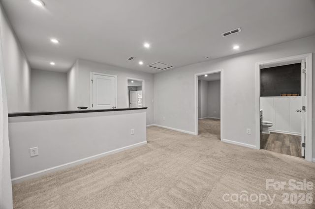 5112 Downhaul Drive, Charlotte, NC 28269