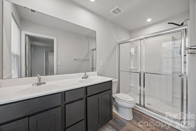 5112 Downhaul Drive, Charlotte, NC 28269