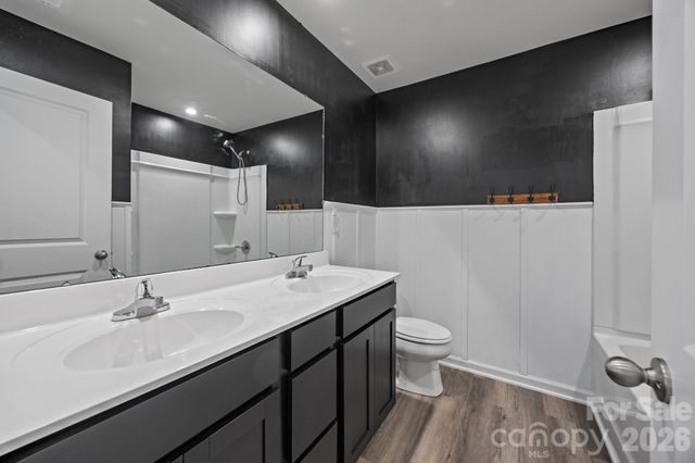 5112 Downhaul Drive, Charlotte, NC 28269