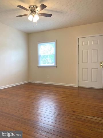 113 HAWKE ST, Fredericksburg, VA 22401