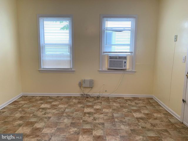113 HAWKE ST, Fredericksburg, VA 22401