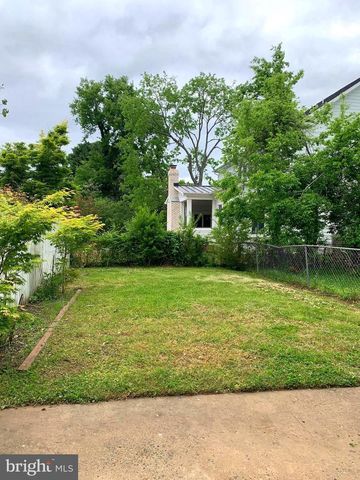 113 HAWKE ST, Fredericksburg, VA 22401