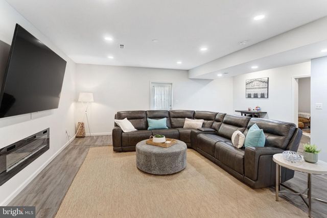 8934 HUBBARD WAY, Lorton, VA 22079