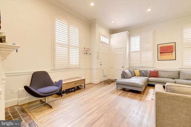2800 NW DUMBARTON ST NW, Washington, DC 20007
