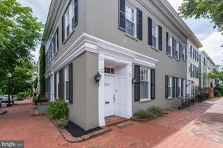 2800 NW DUMBARTON ST NW, Washington, DC 20007