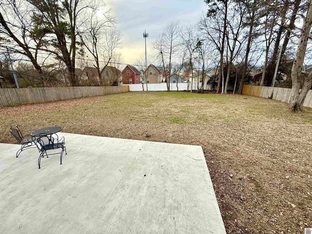 605 N 18th Street, Murray, KY 42071