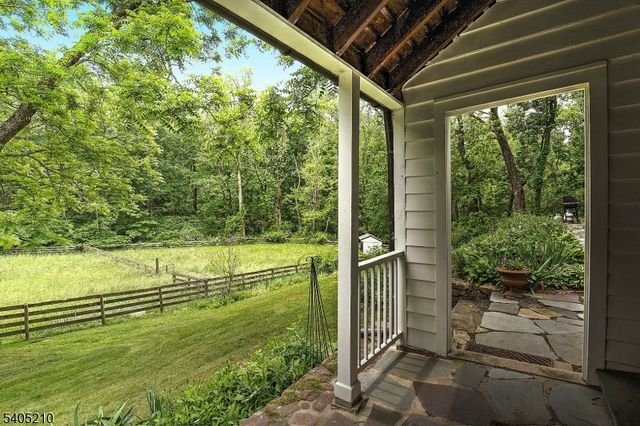 205 Long View Union Grove, Bedminster Twp., NJ 07931