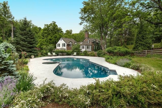 205 Long View Union Grove, Bedminster Twp., NJ 07931